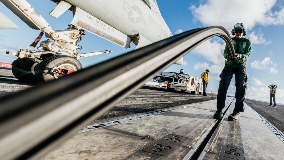 USS George Washington Conducts Flight Operations