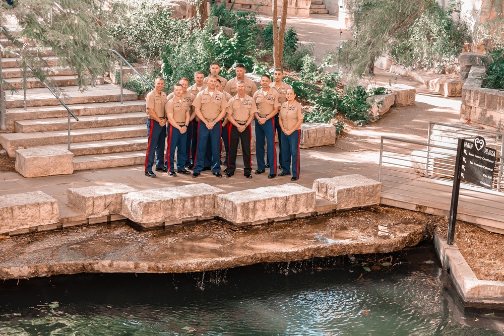 Commandant, Gen. Smith, Awards Top Performing RSs