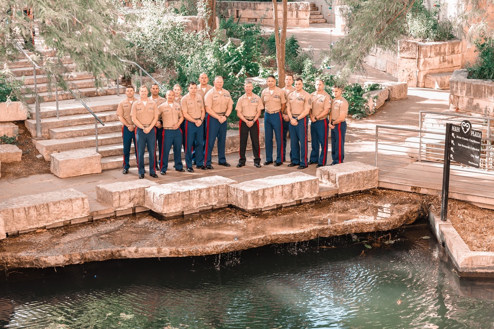 Commandant, Gen. Smith, Awards Top Performing RSs