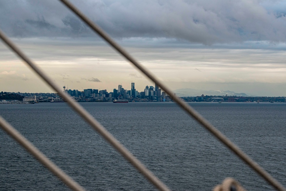 Nimitz Steams Past Seattle