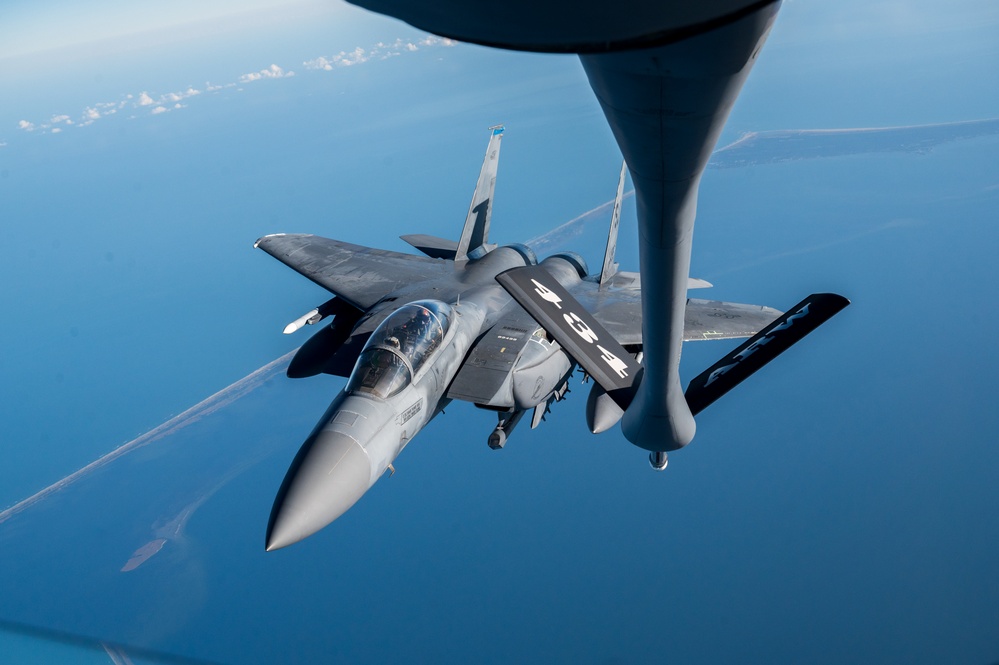 In-flight refueling of 4th Fighter Wing F-15s