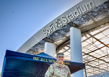 Army Recruiters at L.A. Total Army Career Fair