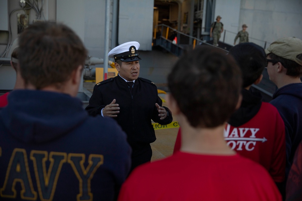 Students Tour USS Tripoli