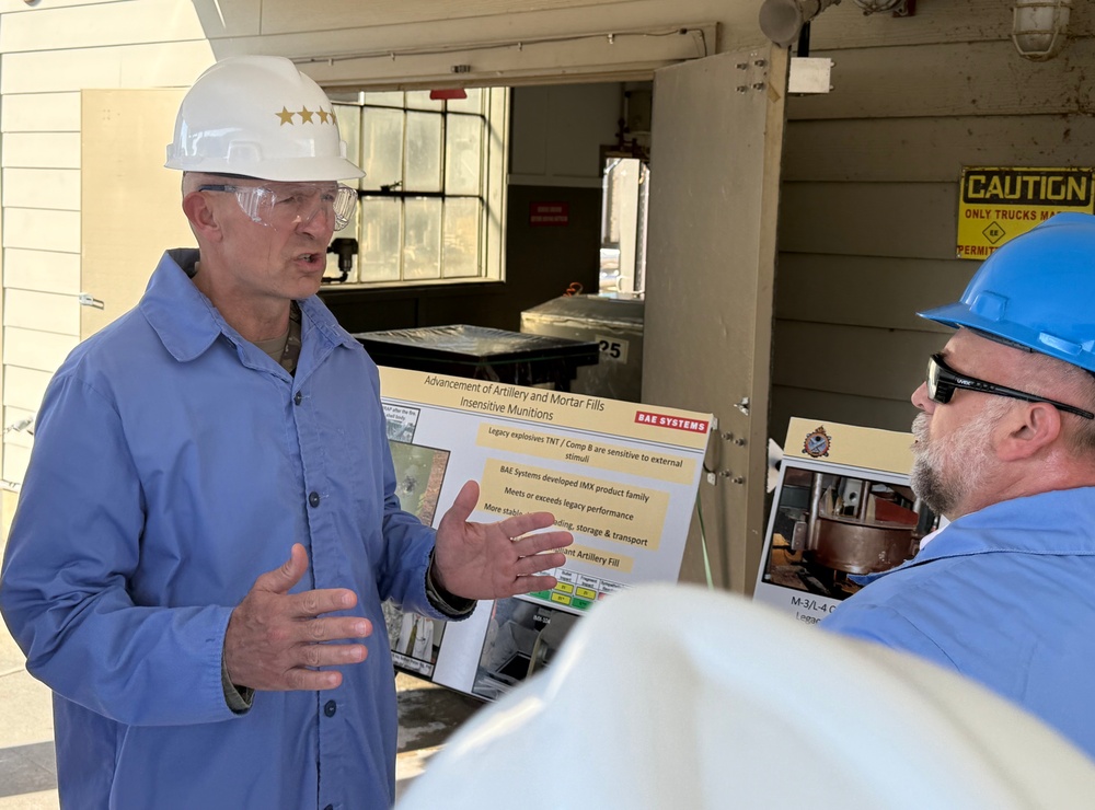 Chief of Staff of the Army visits Holston Army Ammunition Plant