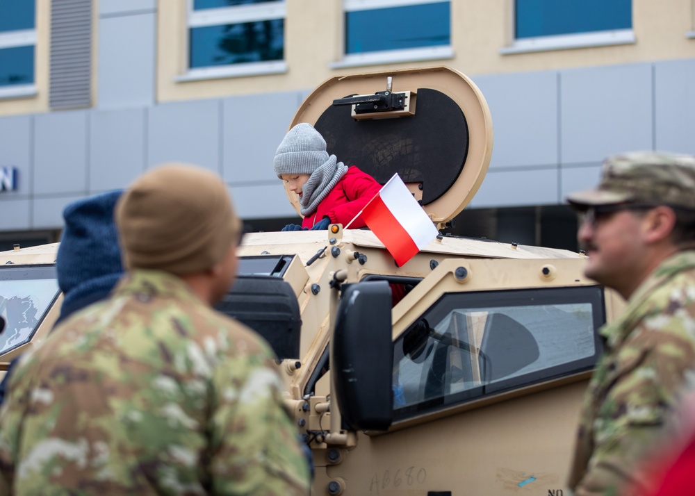 1st Cavalry Division Participates in Polish Independence Day Celebration