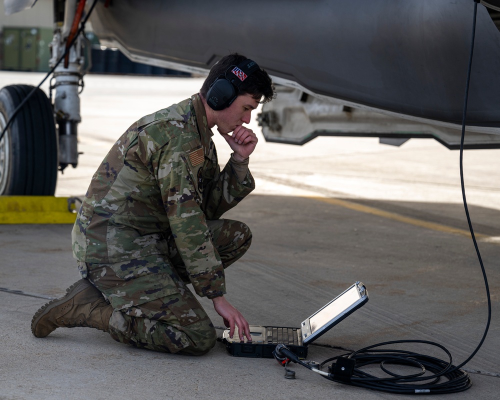 F-35 Demonstration Team practices at Hill AFB