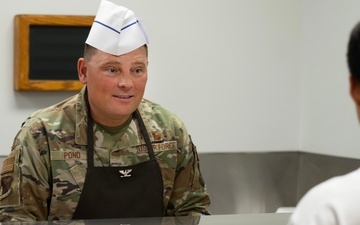 Wright-Patt leadership serves Airman holiday meal