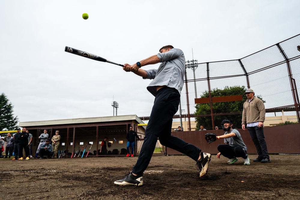 US, JASDF teams strengthen bonds through softball tournament