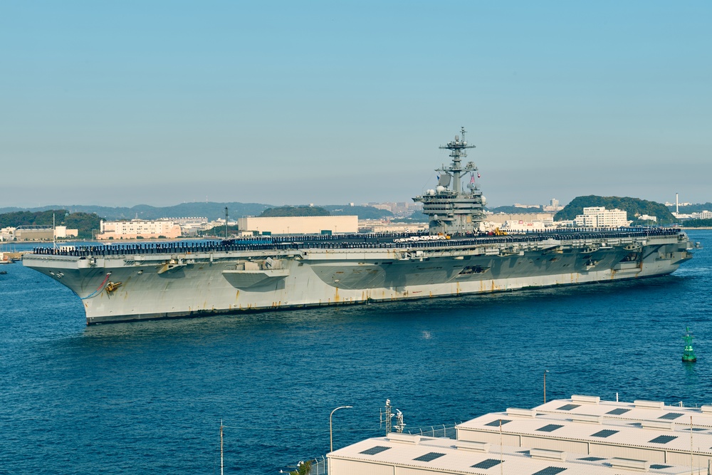 USS George Washington Arrives at CFAY