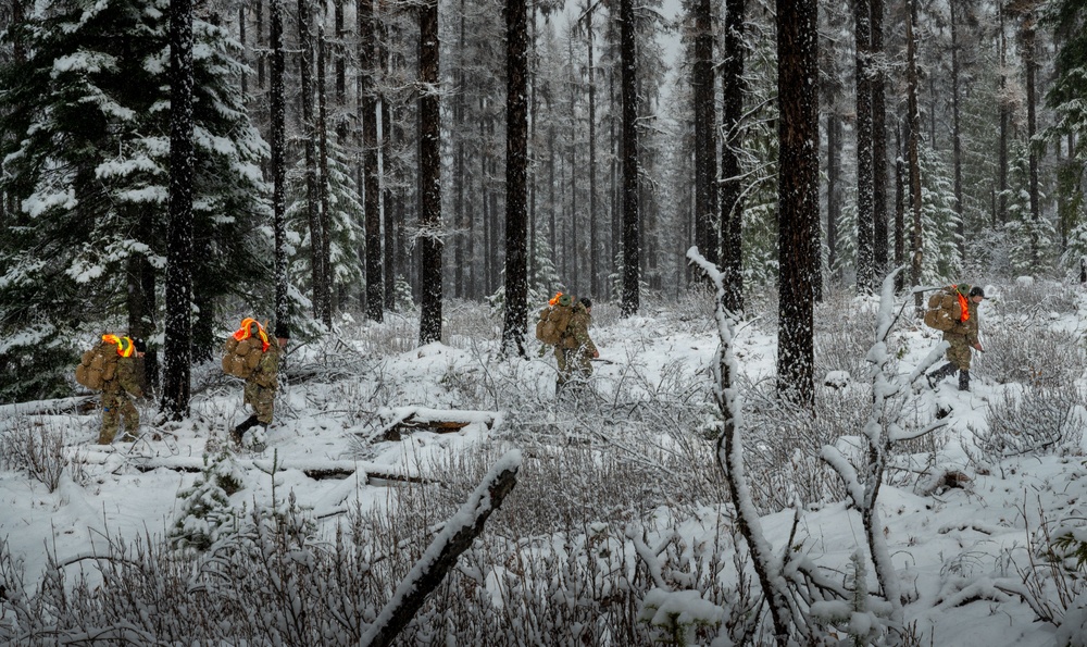 Pre-Team 25-02 performs winter navigation