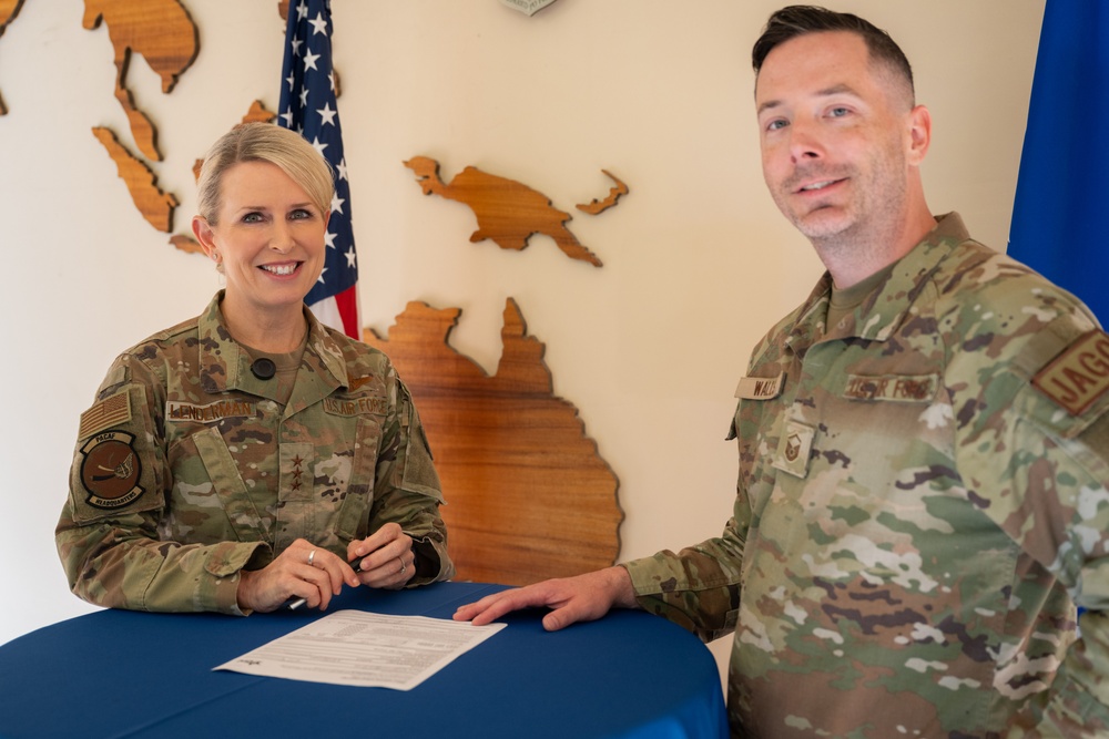 Lt. Gen. Laura Lenderman Donates to CFC