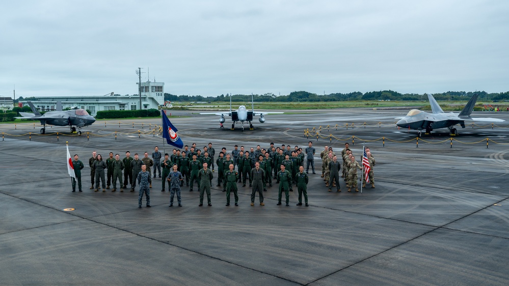 KS25 | JASDF, USAF, USMC host aircraft integration tour