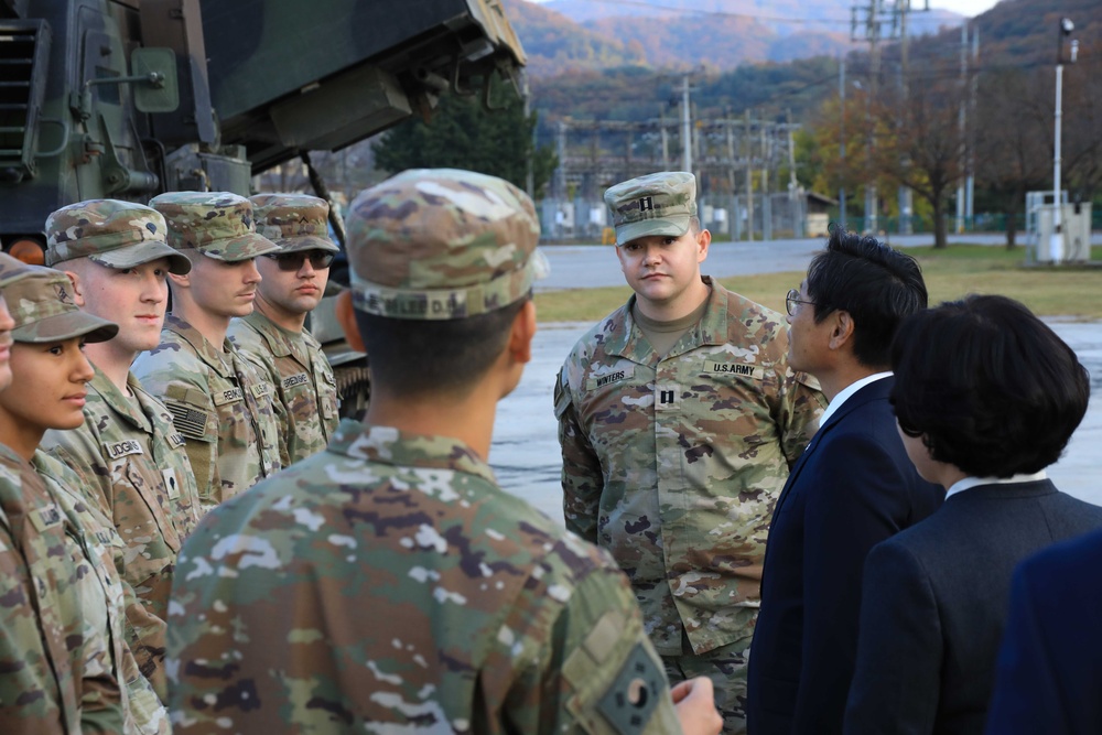 USAG Yongsan-Casey provides tour for Gyeonggi-do government officials