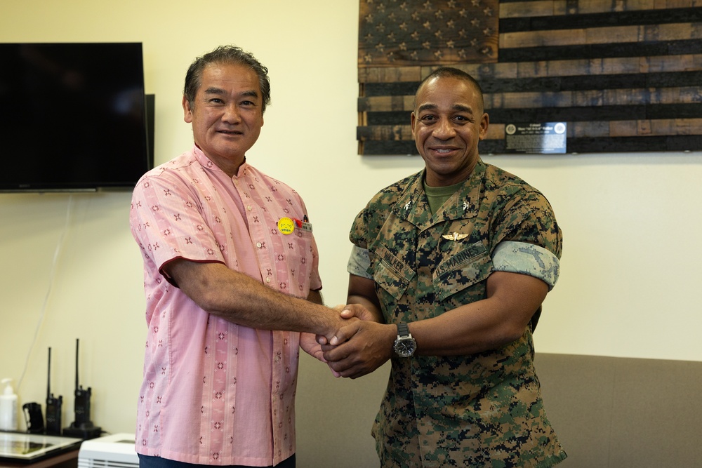 Newly elected Ginowan City mayor visits MCIPAC H&amp;S Battalion