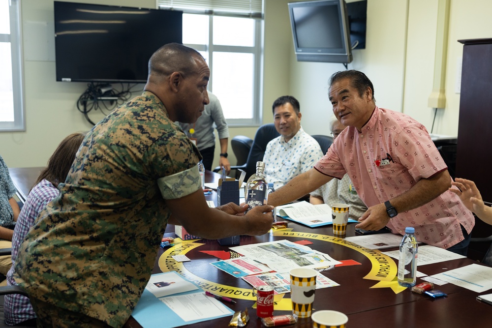 Newly elected Ginowan City mayor visits MCIPAC H&amp;S Battalion