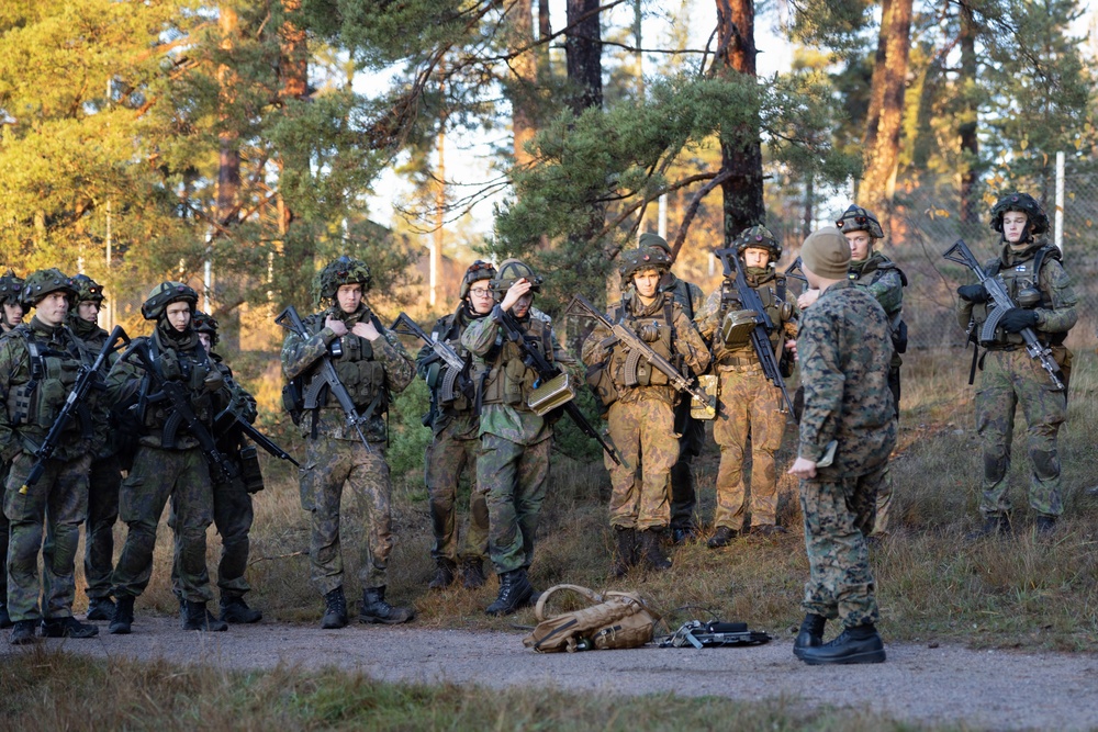 Combat Engineers Conduct Engineering Reconnaissance Training with Finish Military