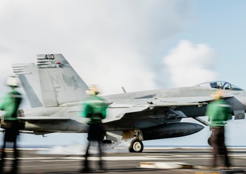 USS George Washington Conducts Flight Operations