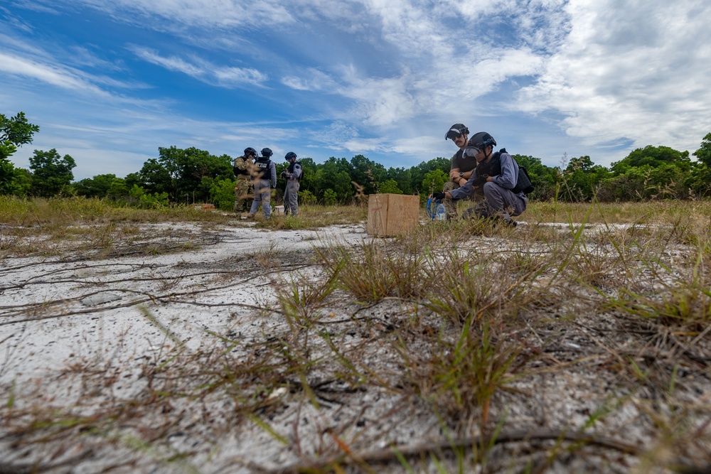 CARAT Malaysia Explosive Ordnance Disposal Practical Demo