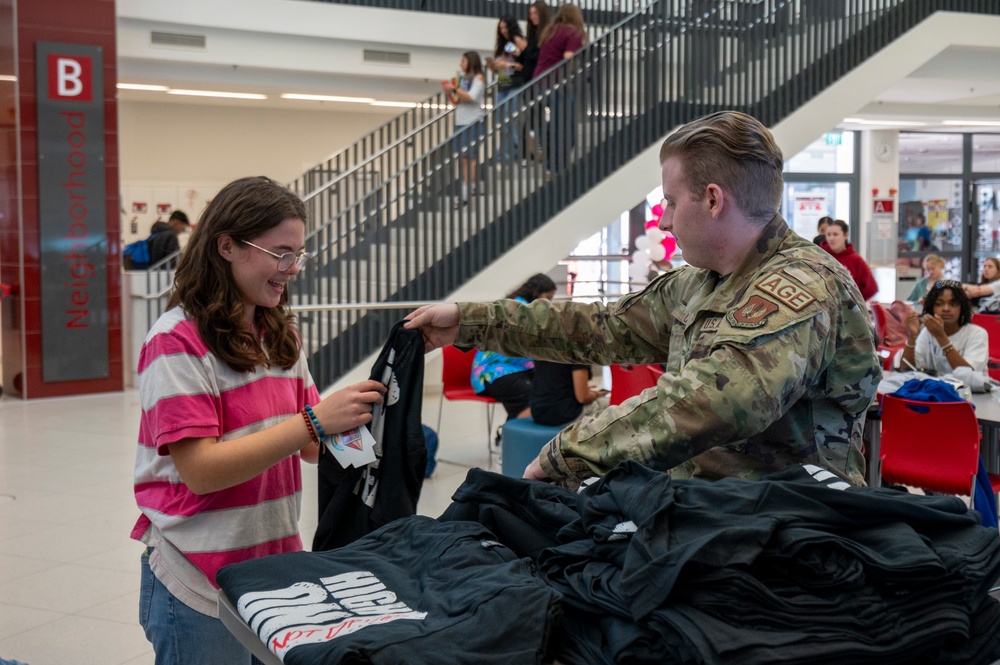 KMC Schools participate in Red Ribbon week