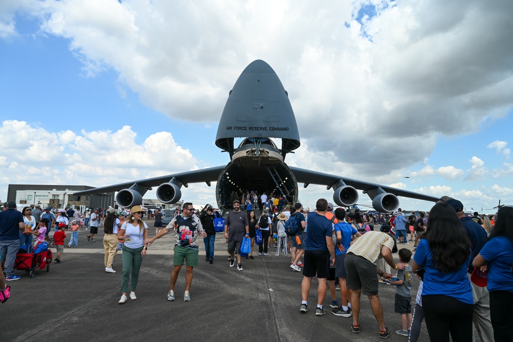 Houston Airshow Brings Unique Training Opportunities, Showcases Alamo Wing Mission