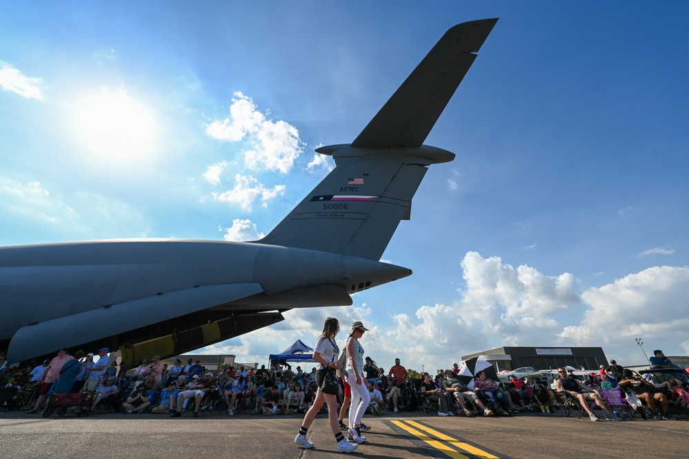 Houston Airshow Brings Unique Training Opportunities, Showcases Alamo Wing Mission