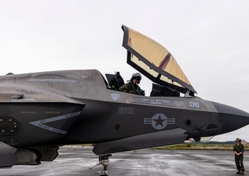 KS 25 | U.S. Marines, Airmen kickoff flight operations at Nyutabaru, Japan