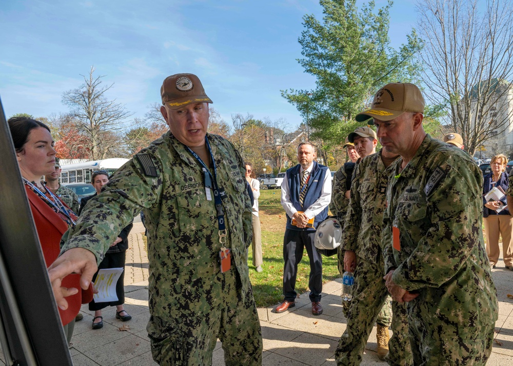 VCNO Jim Kilby Visits PNSY