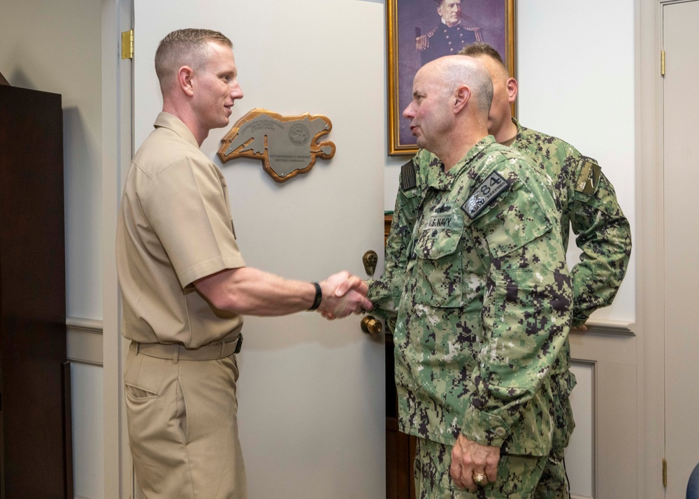 VCNO Jim Kilby Visits PNSY