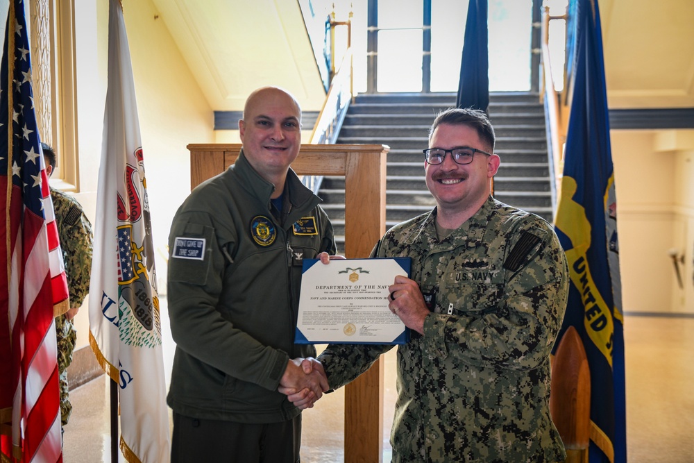 NSGL Sailor Receives End of Tour Award