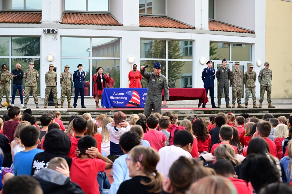 Aviano AB Celebrates Red Ribbon Week