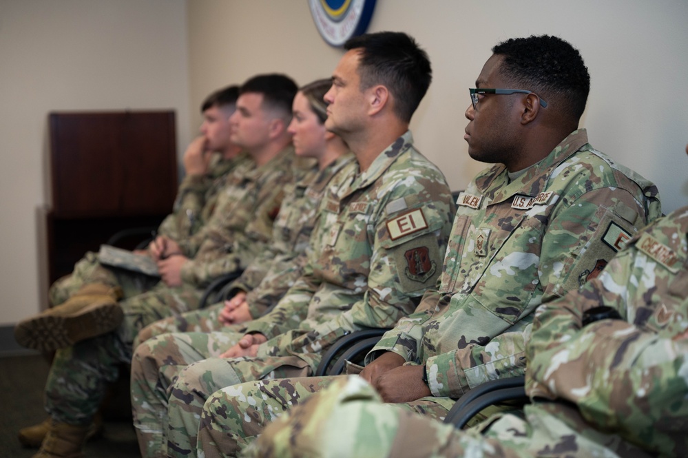 202nd Communications Squadron condicts EOD training