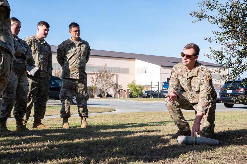 202nd Communications Squadron condicts EOD training