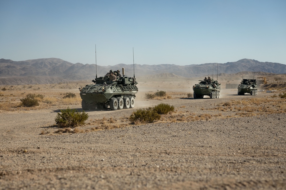 Dutch Marine Commandant Ivo Moerman visits Range 220 at the Combat Center