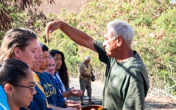 Community workday at Nioiʻula Heiau on Lualualei Naval Annex