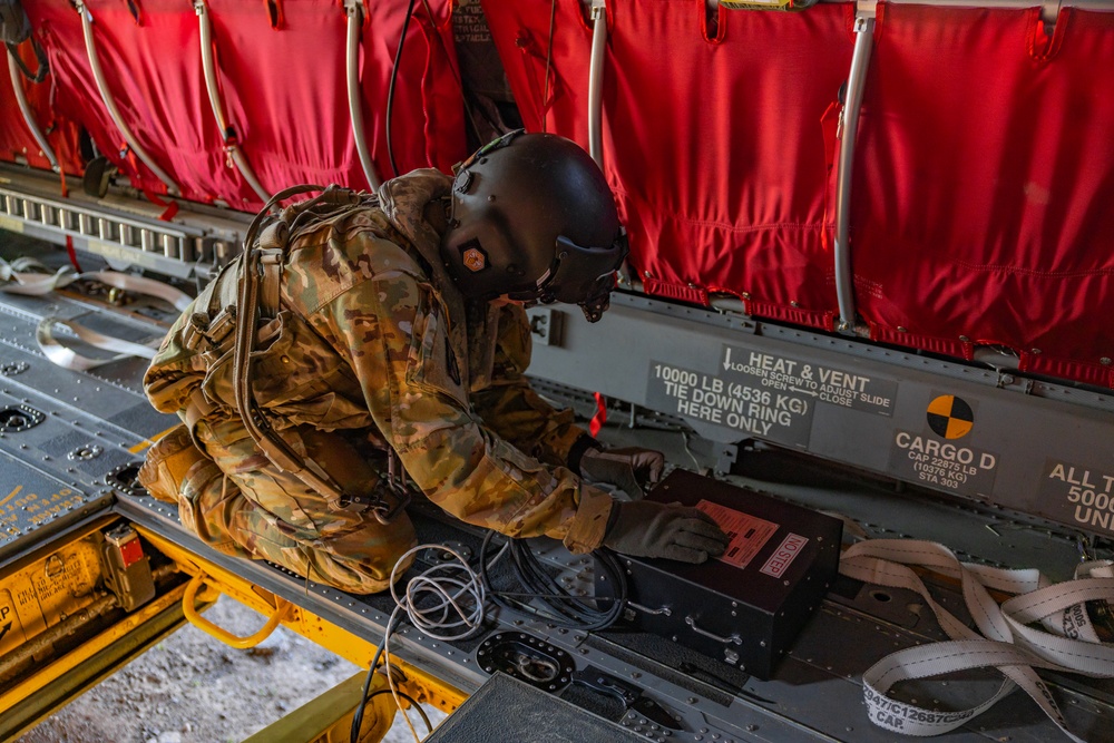 Connecticut National Guard soldiers take to the skies to battle Hawthorne fire in Berlin