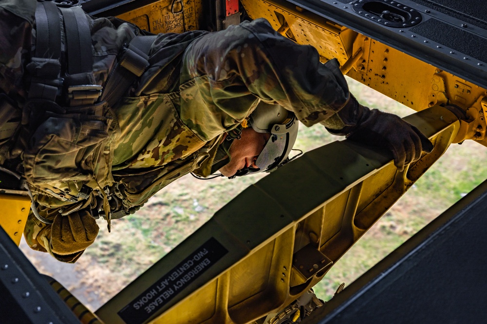 Connecticut National Guard soldiers take to the skies to battle Hawthorne fire in Berlin