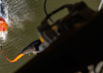Connecticut National Guard soldiers take to the skies to battle Hawthorne fire in Berlin