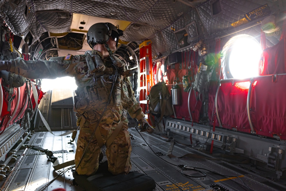 Connecticut National Guard soldiers take to the skies to battle Hawthorne fire in Berlin