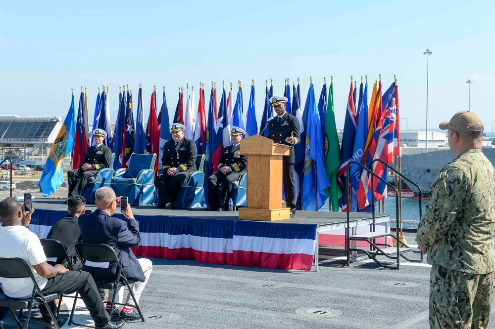 USS Santa Barbara (LCS 32) Conducts Change of Command