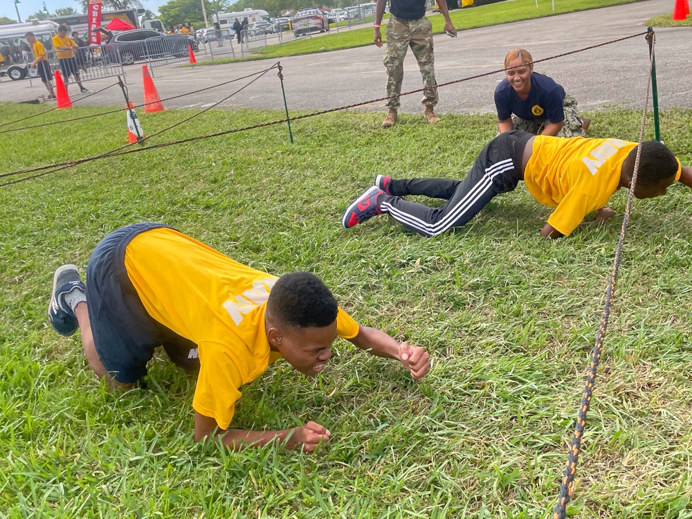 NTAG Miami Sailors Support Veterans Stand Down