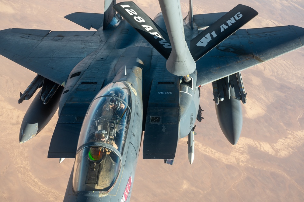 U.S. KC-135 refuels Strike Eagles over CENTCOM