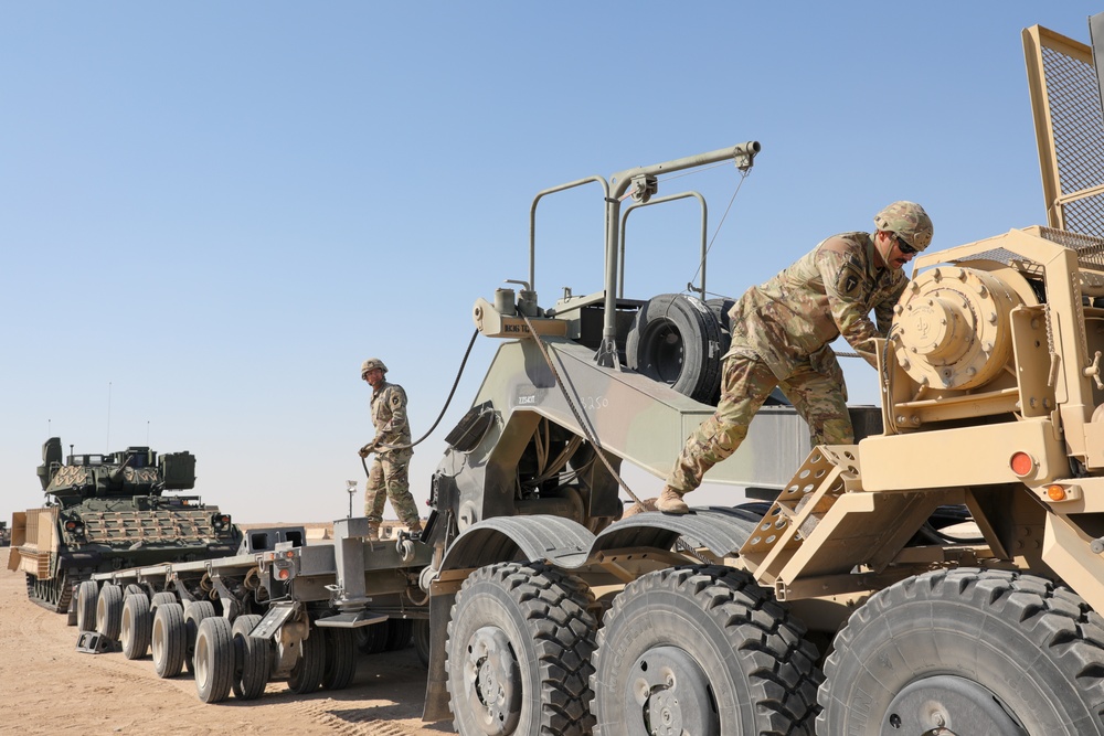 M1A2 SEPv3 Abrams tanks arrive in CENTCOM