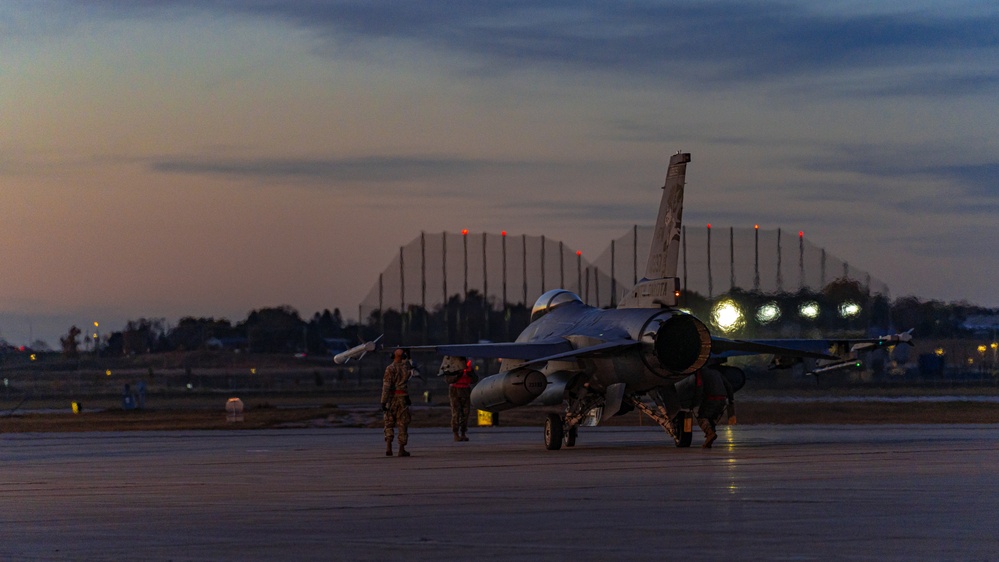 114th Fighter Wing conducts evening operations