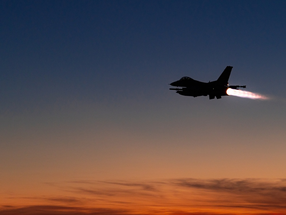 114th Fighter Wing conducts evening operations