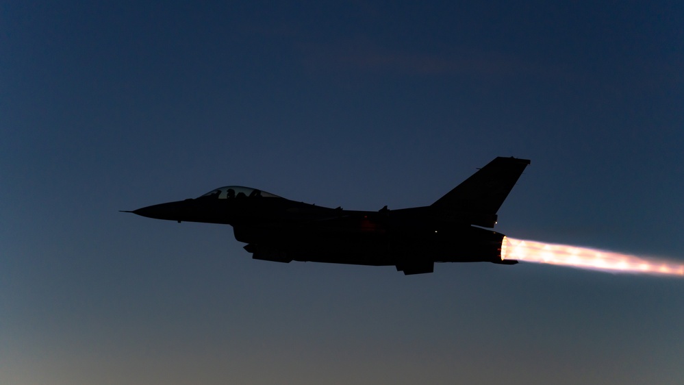 114th Fighter Wing conducts evening operations