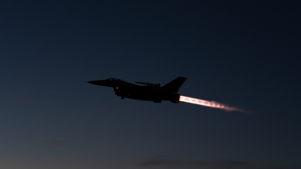 114th Fighter Wing conducts evening operations