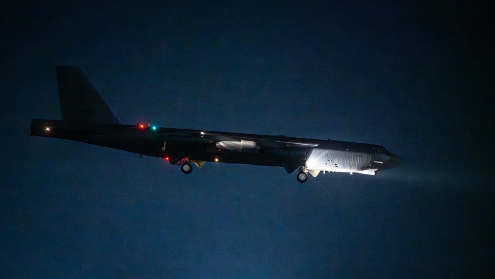 B-52Hs arrive in USCENTCOM AOR