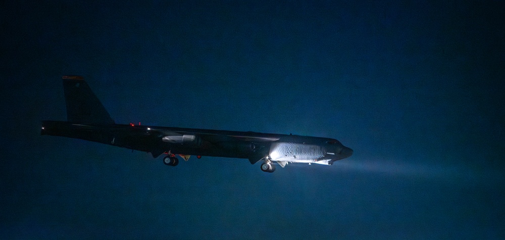 B-52Hs arrive in USCENTCOM AOR