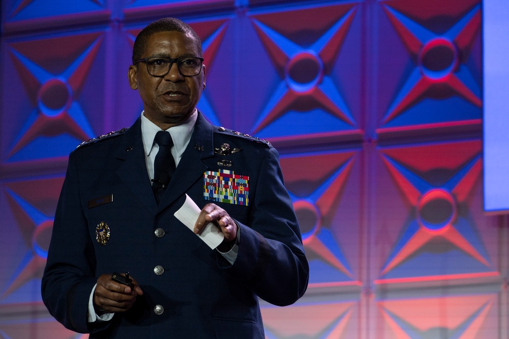 USTRANSCOM commander delivers A/TA Symposium keynote