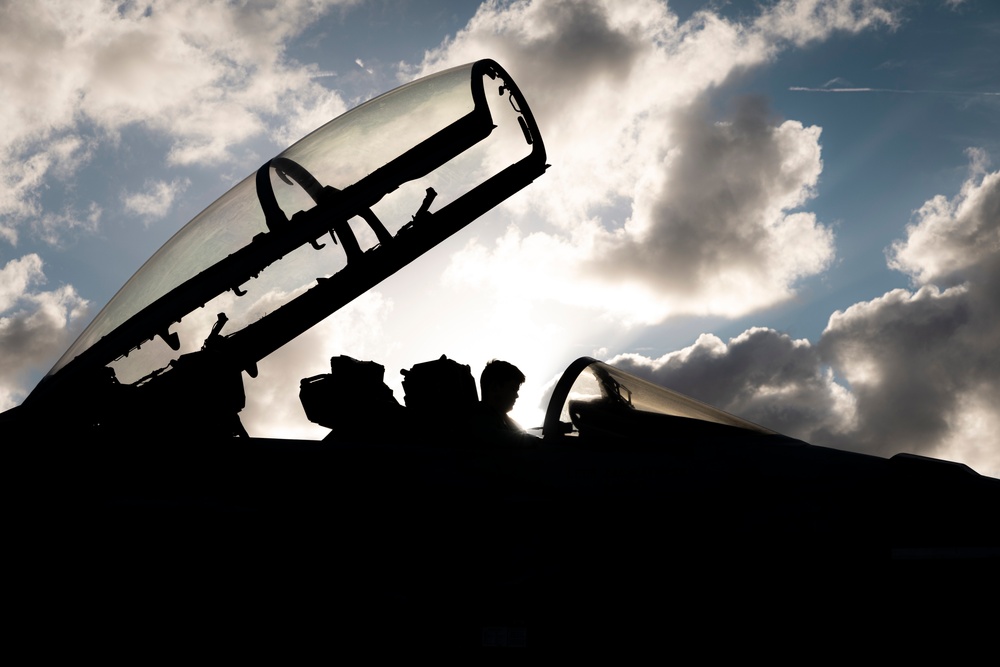 USS Gerald R. Ford (CVN 78) aircraft maintenance